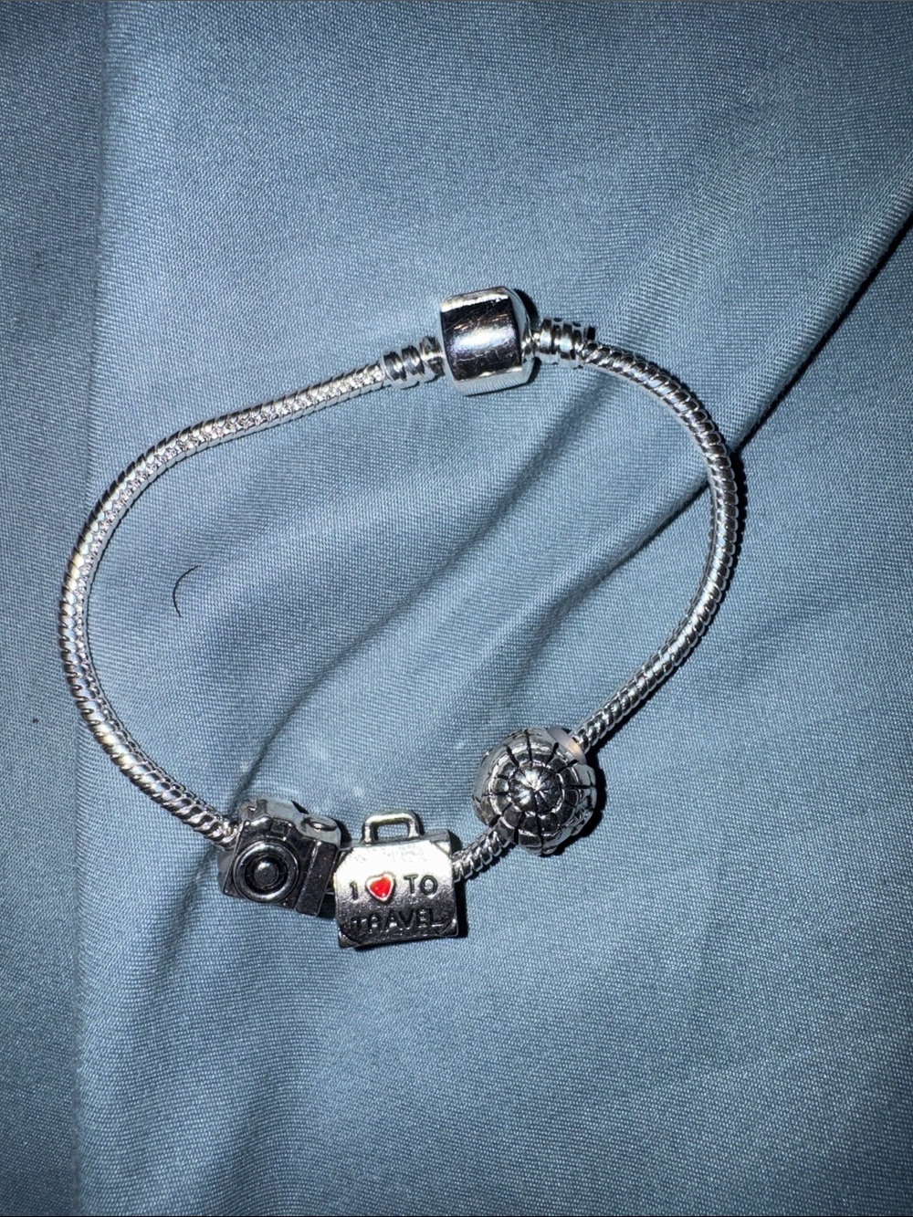 Grey gray Charm Bracelet I Love To Travel' Luggage & Camera globe world Charms